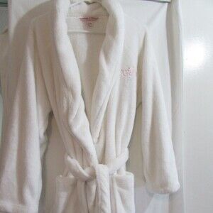 VICTORIA'S SECRET SIZE M/L ANGEL ROBE WHITE SOFT FUZZY BELTED WARM COZY
